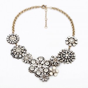 Unique Diamante Flowers Pendant Necklace For Women