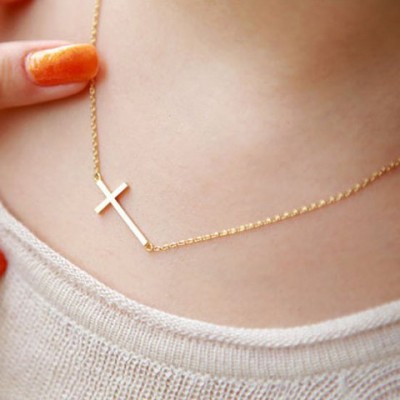 Sweet Simple Design Cross Pendant Necklace For Women Golden