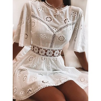 Elegant White Floral Embroidery Cotton Dress Women Casual High Fashion Backless Short Mni Dresses High Waist 