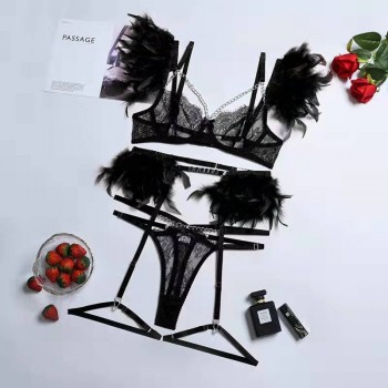 Feathers Lingerie Set Woman 3 Pieces Delicate Underwear Sexy Transparent Lace Bra Set with Chain Luxury
