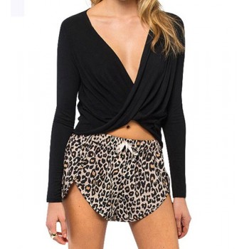 Sexy Women‘s Plunging Neckline Long Sleeve Solid Color Crop Top black white